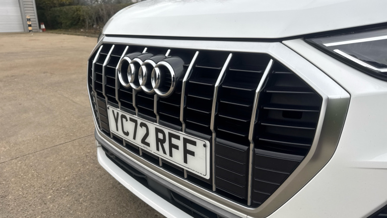 Audi Q3 35 TDI S Line 5dr S Tronic Diesel Estate